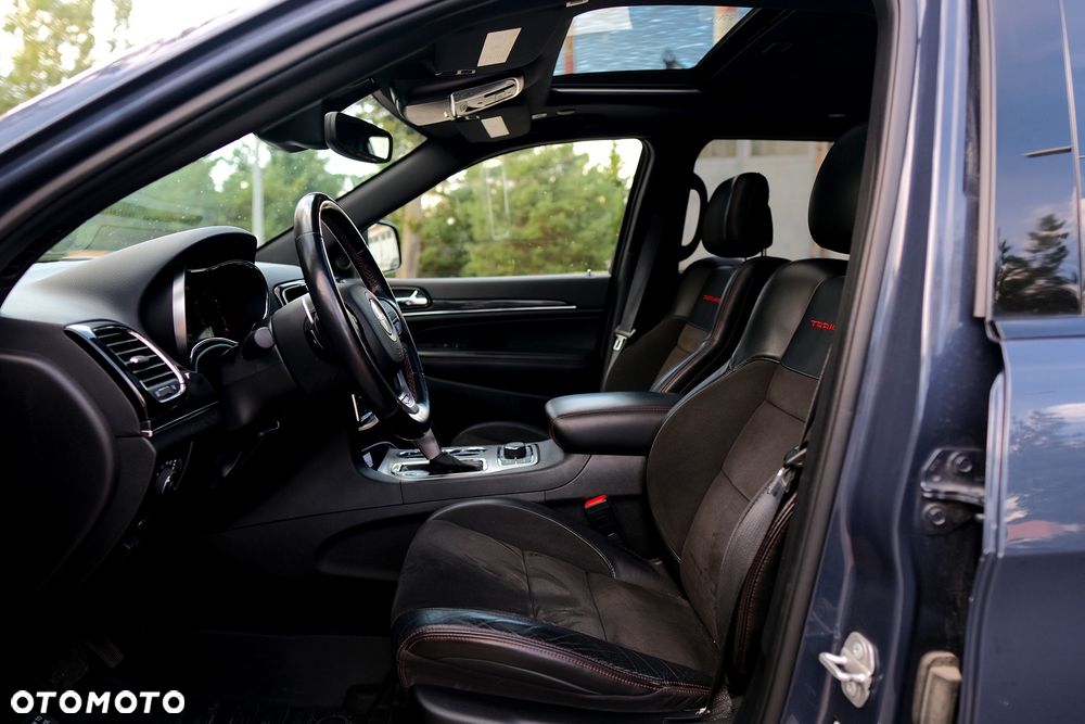 Jeep Grand Cherokee - 20