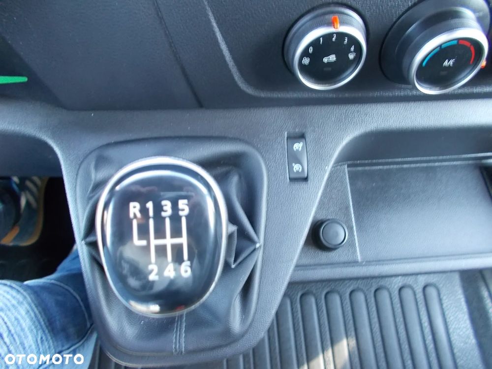 Renault Master - 17