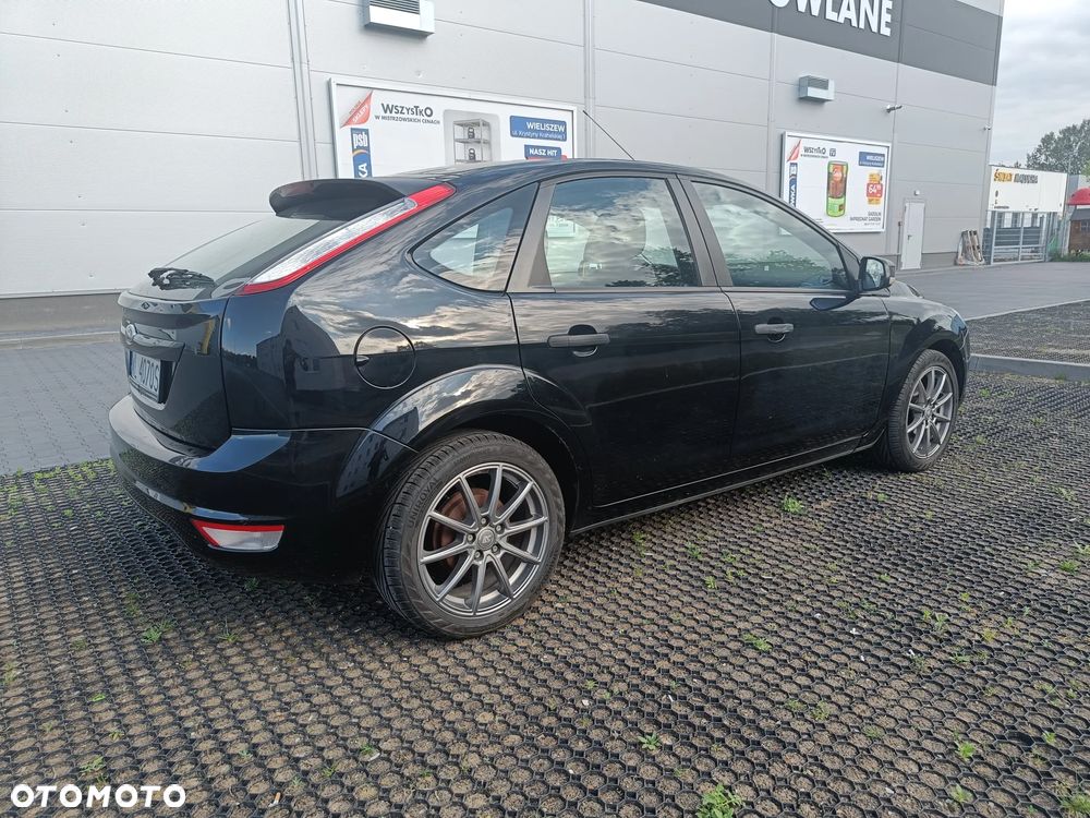 Ford Focus 1.6 Ambiente - 6