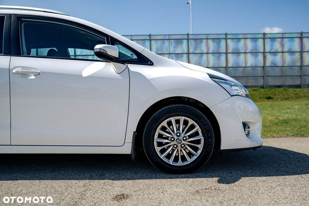 Toyota Verso - 10