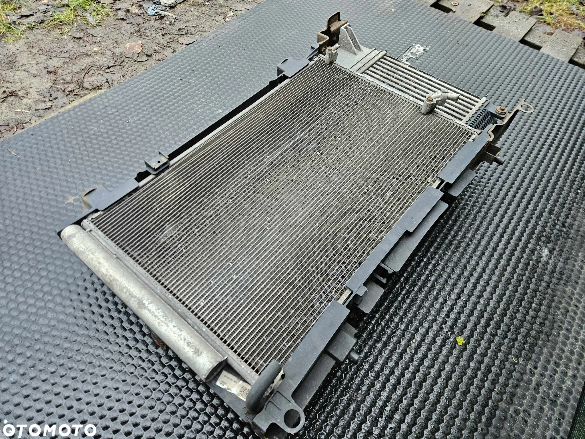 Chłodnica Wody Plynu Klimatyzacji Intercooler Wentylator 1.4 D4D Toyota Auris 1 I Lift 2011r - 13