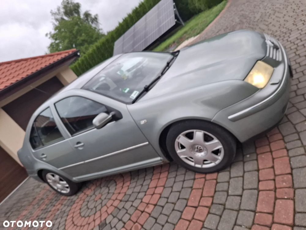 Volkswagen Bora 1.8 5V Turbo GT Sport - 9