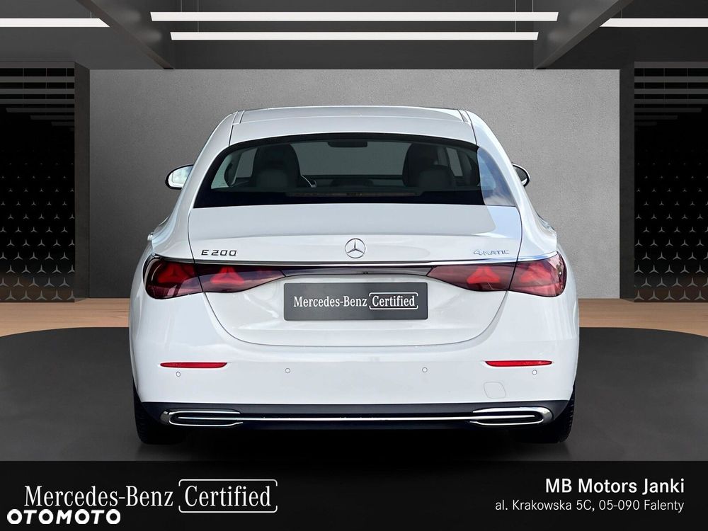 Mercedes-Benz E-Class 2025 photo 4