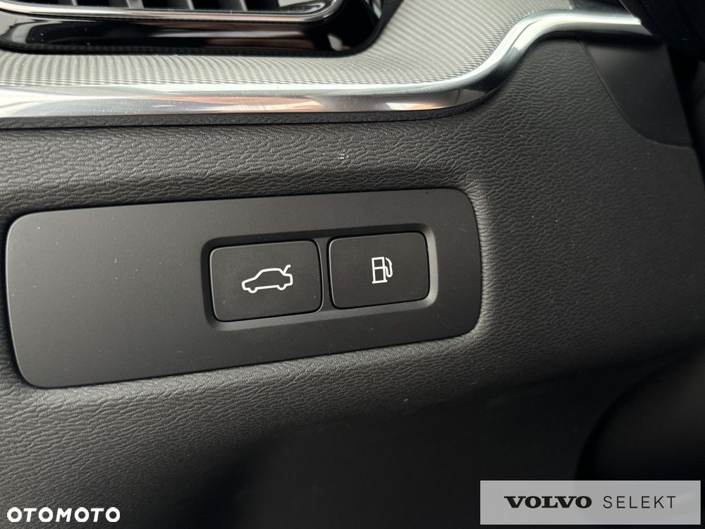 Volvo XC 60 - 30