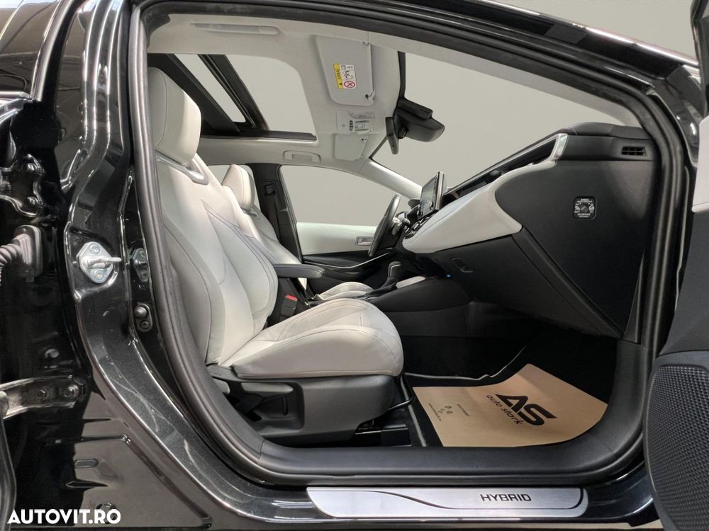 Toyota Corolla 2.0 Lounge - 23