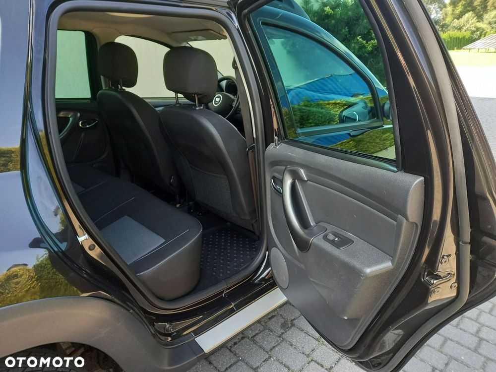 Dacia Duster 1.6 SCe Urban Explorer S&S - 22