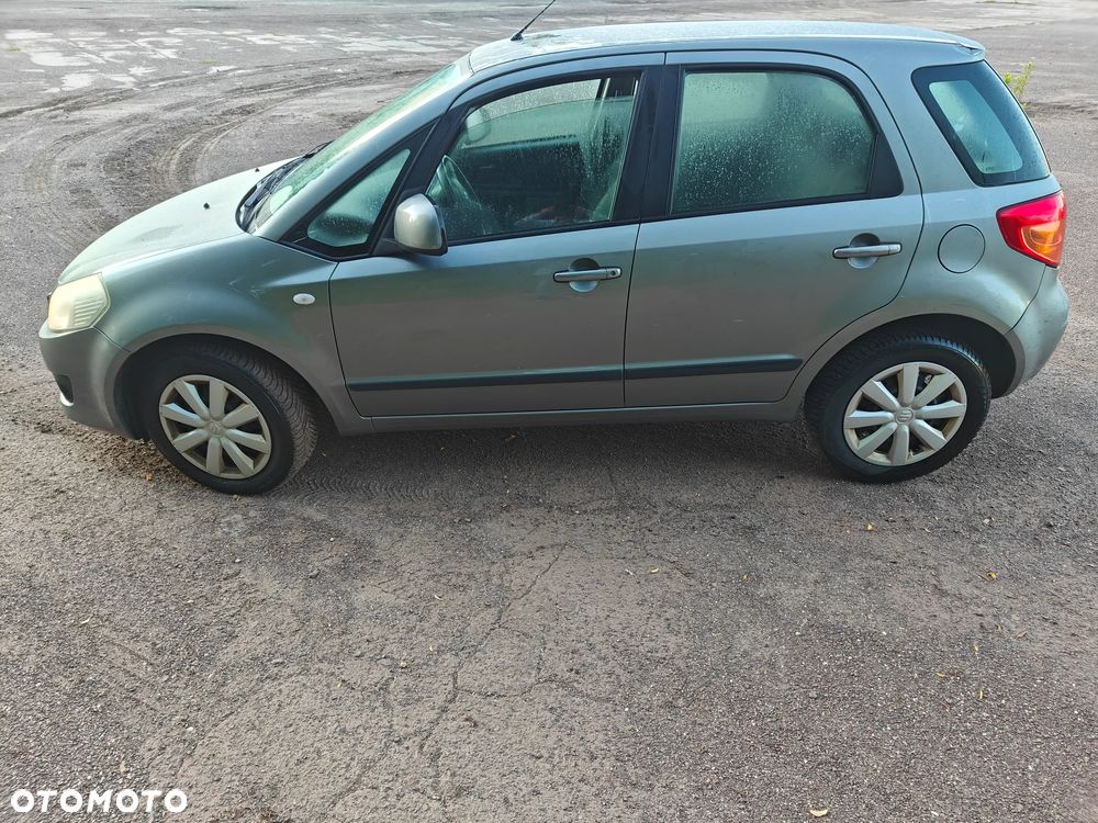 Suzuki SX4 1.6 VVT 4x2 Comfort - 2