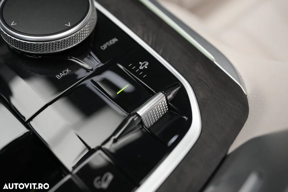 BMW X5 xDrive45e AT PHEV - 27