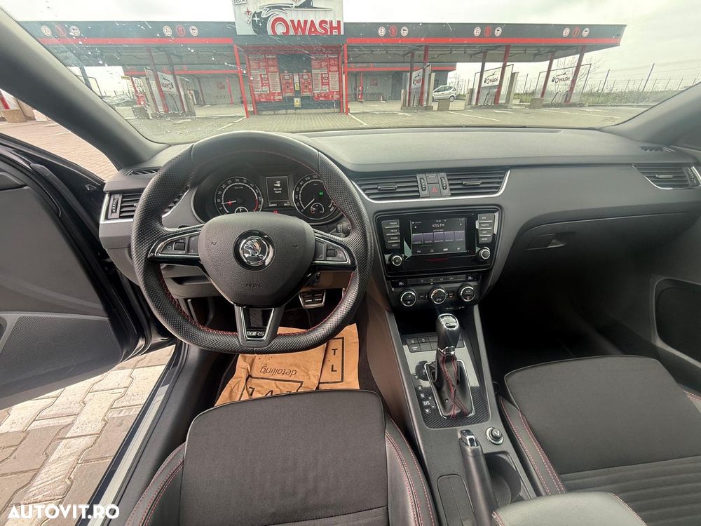 Skoda Octavia 2.0 TDI (Green tec) DSG RS - 6