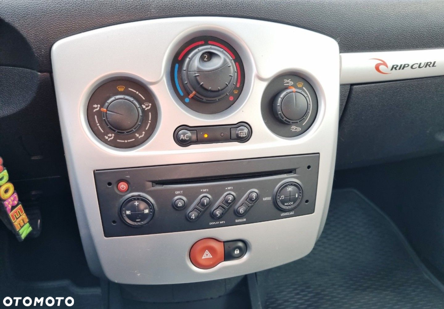 Renault Clio - 10
