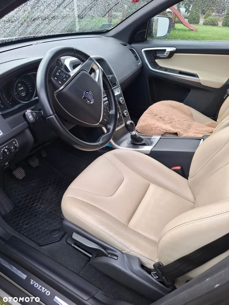 Volvo XC 60 - 6