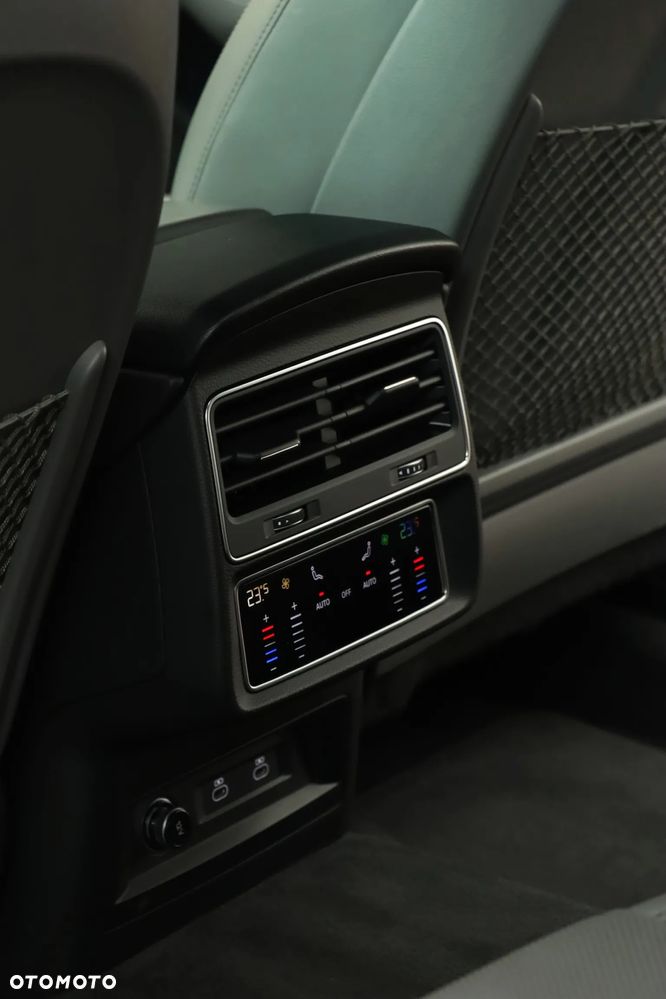 Audi Q8 55 TFSI mHEV Quattro Tiptronic - 18