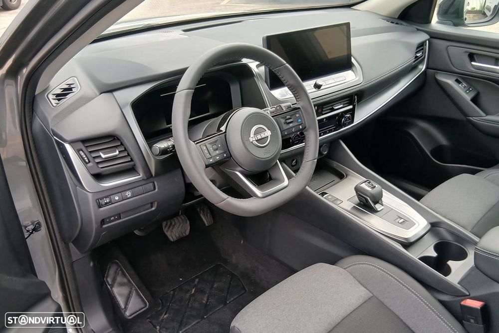 Nissan Qashqai 1.3 DIG-T N-Connecta Xtronic - 5