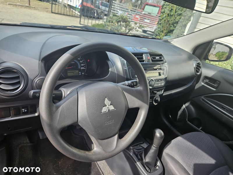 Mitsubishi Space Star - 13