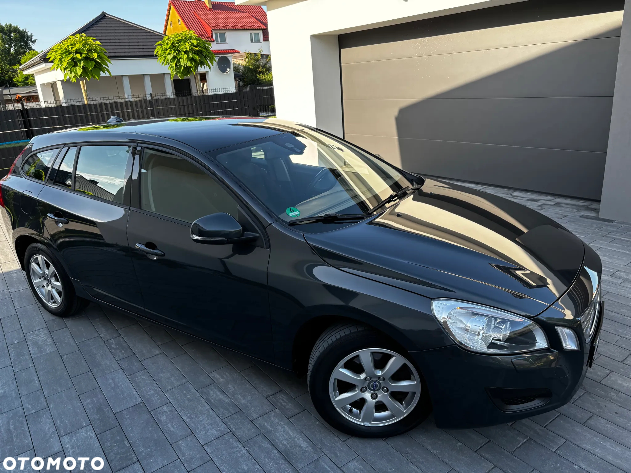 Volvo V60 D2 Momentum - 14
