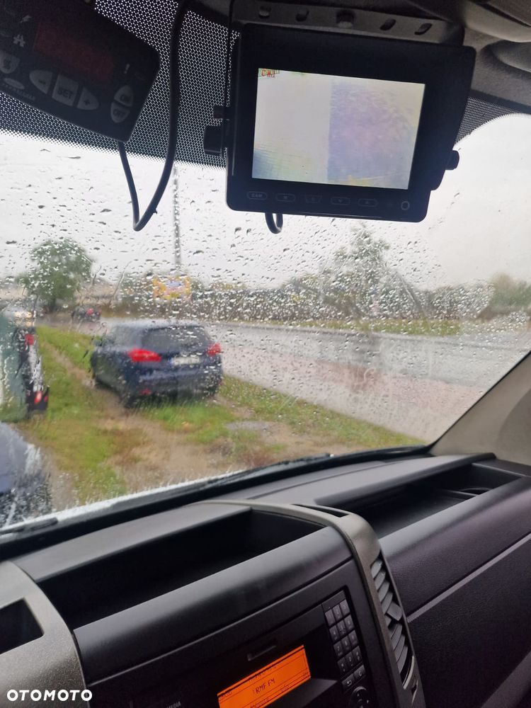 Mercedes-Benz Sprinter - 8