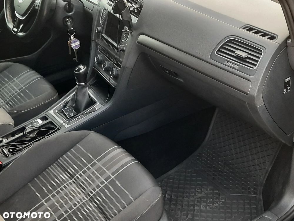 Volkswagen Golf 1.6 TDI BlueMotion Trendline - 9
