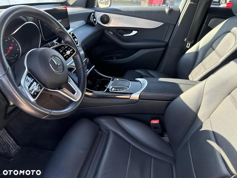 Mercedes-Benz GLC - 11