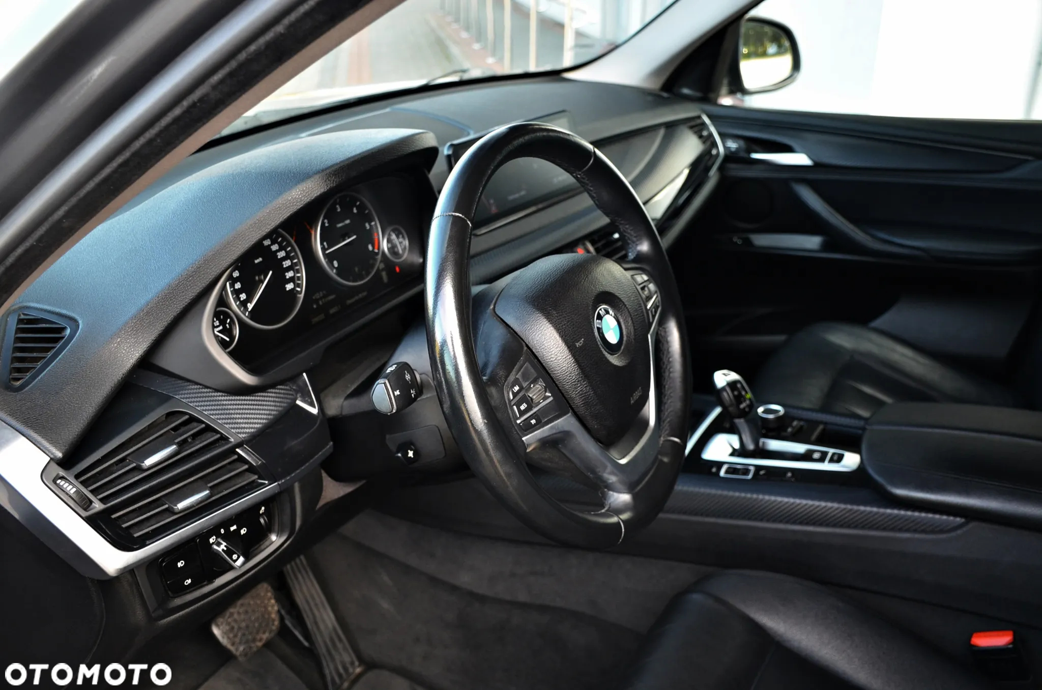BMW X5 xDrive30d - 27