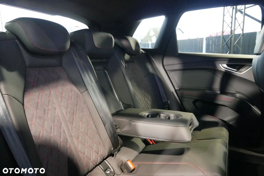 Audi Q4 e-tron 45 - 15