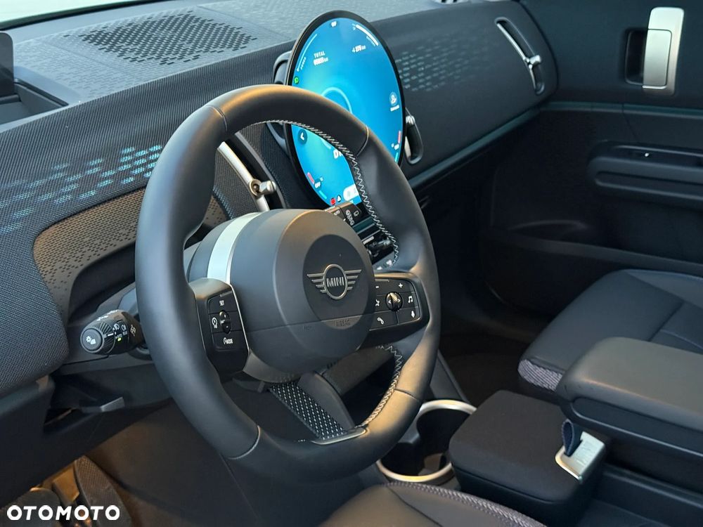 MINI Countryman SE ALL4 66.5kWh Linia Classic - 9