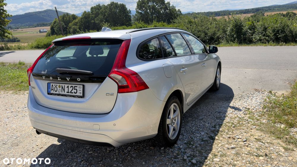 Volvo V60 D2 Edition - 17