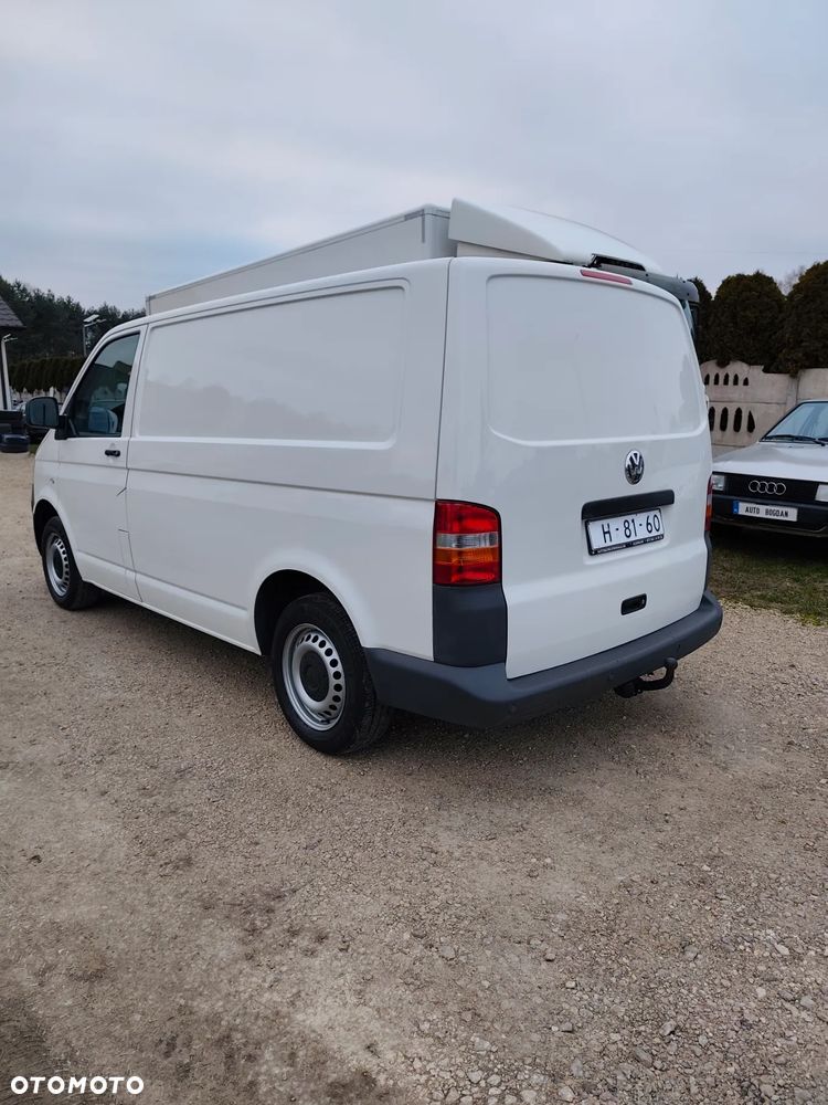 Volkswagen Transporter - 4