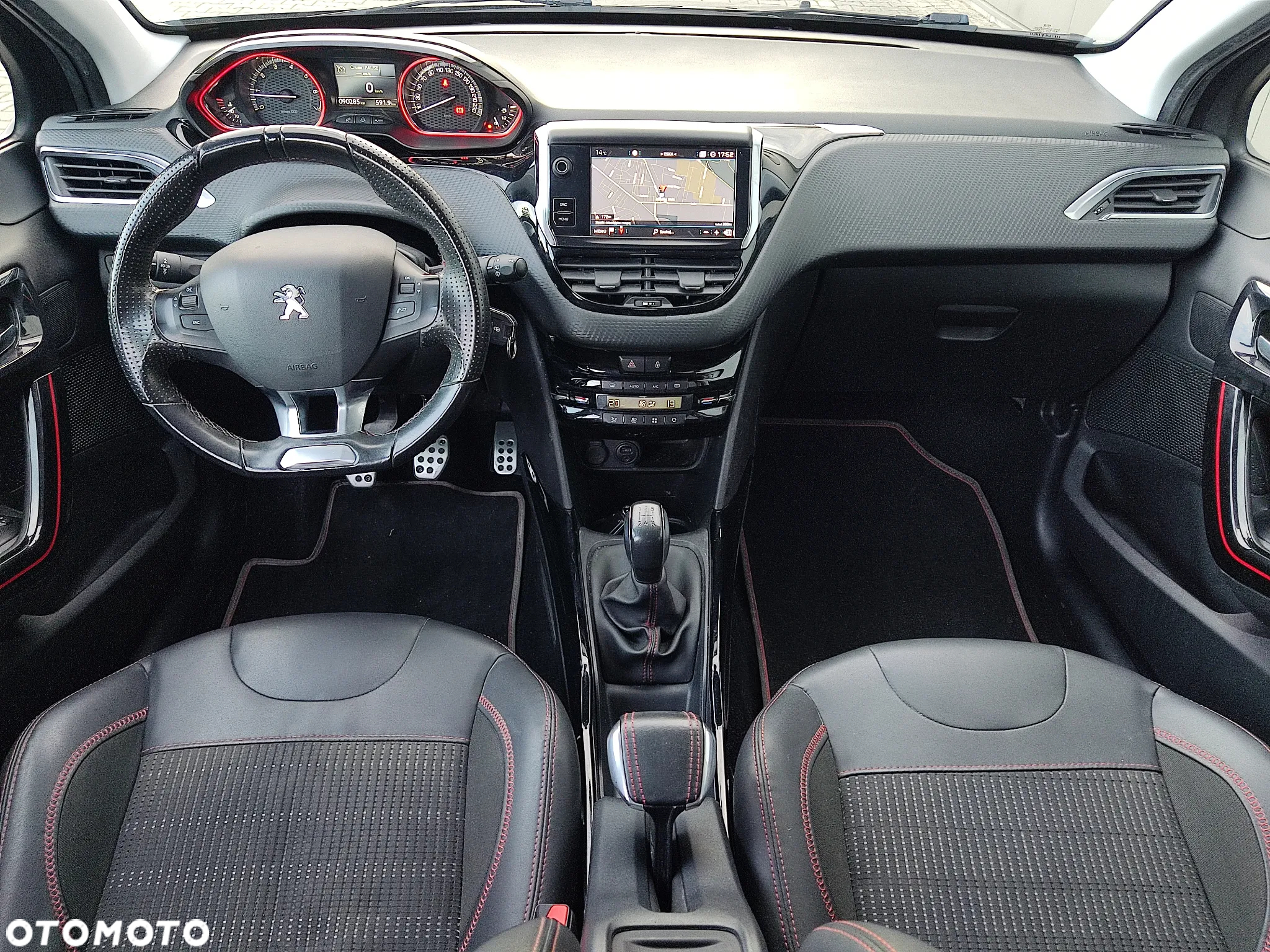 Peugeot 2008 1.2 Pure Tech Crossway S&S - 19