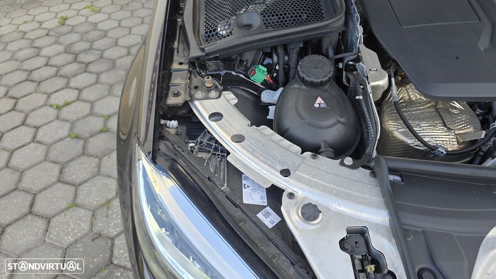 Mercedes-Benz C 300 de AMG Line - 18