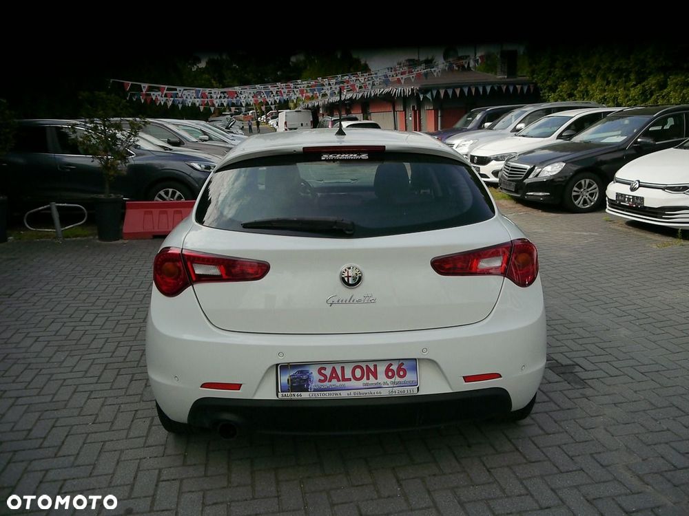 Alfa Romeo Giulietta 1.4 TB Impression - 16
