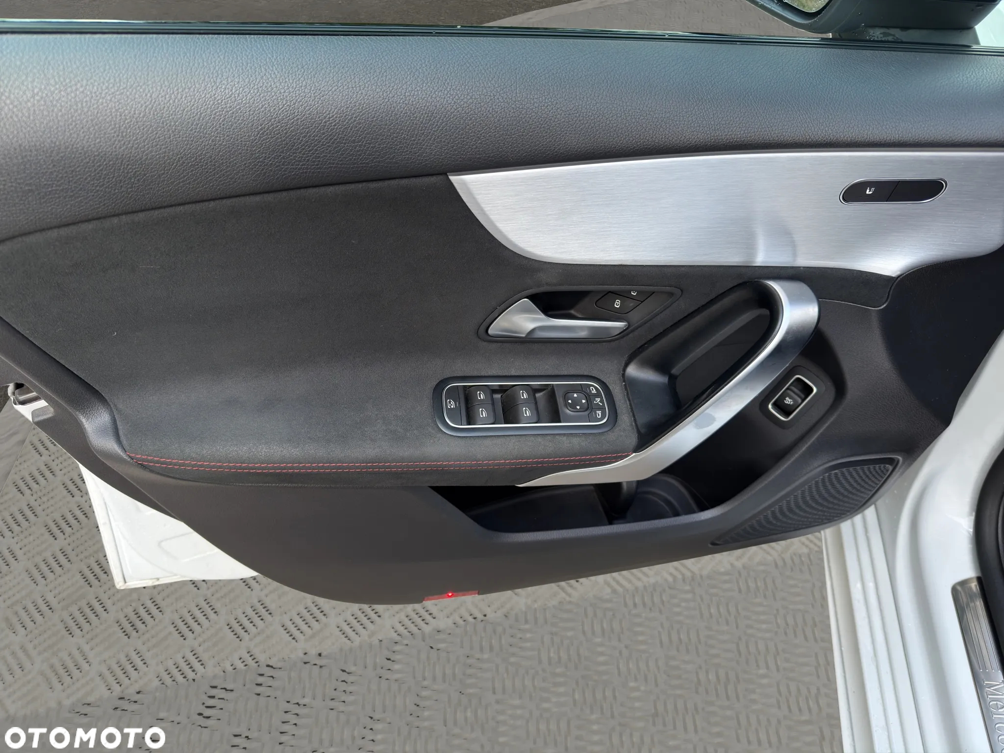Mercedes-Benz Klasa A 200 AMG Line 7G-DCT - 11