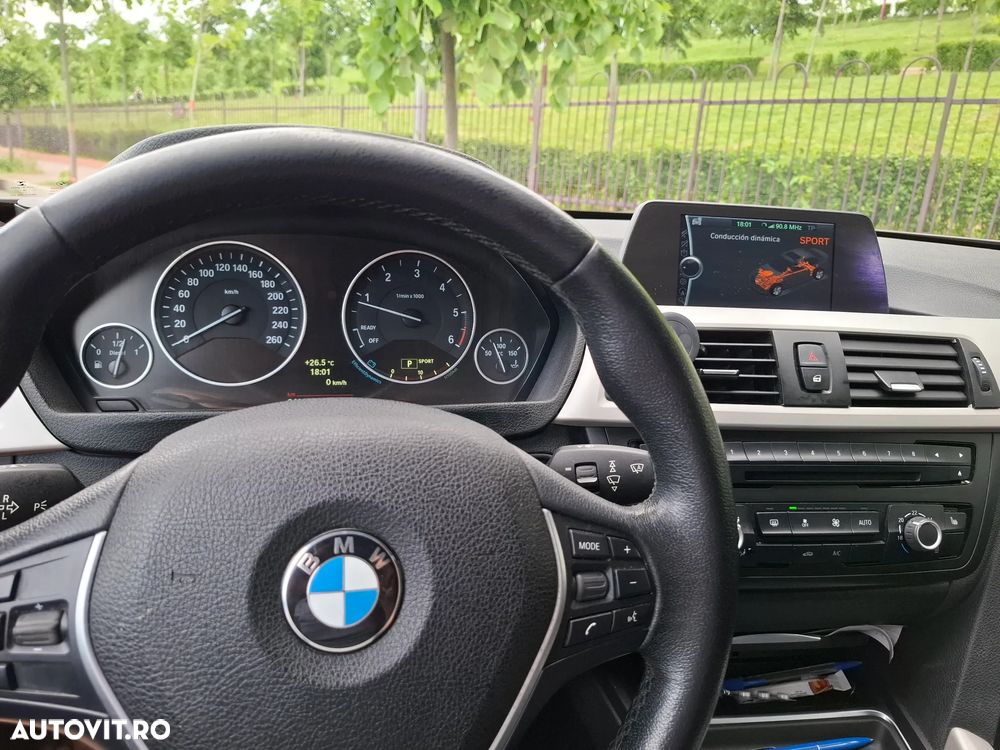 BMW Seria 3 318d Aut. Sport Line - 20