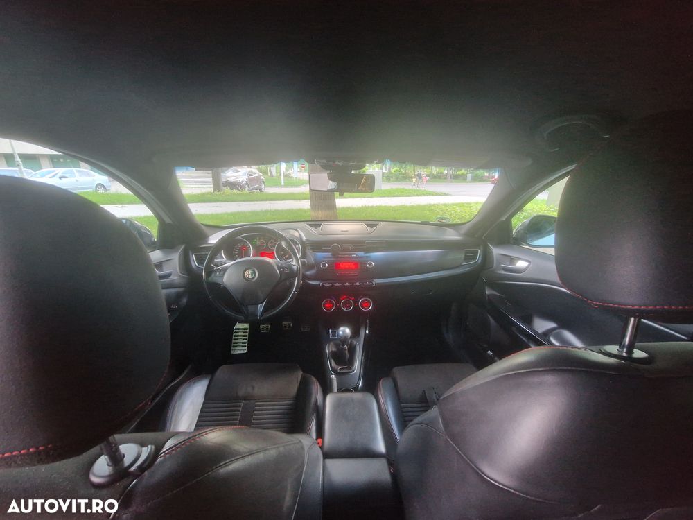 ALFA ROMEO Giulietta 2011 — imagine 16