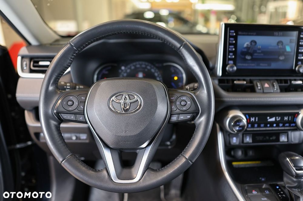 Toyota RAV4 - 11