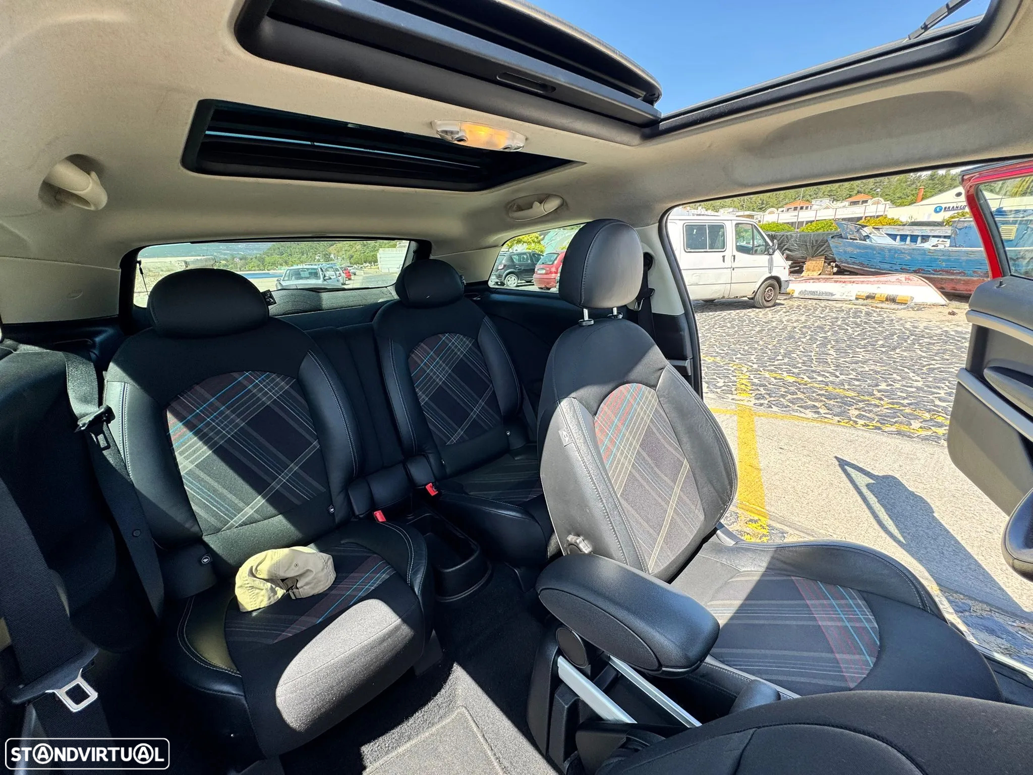 MINI Paceman Cooper D - 29