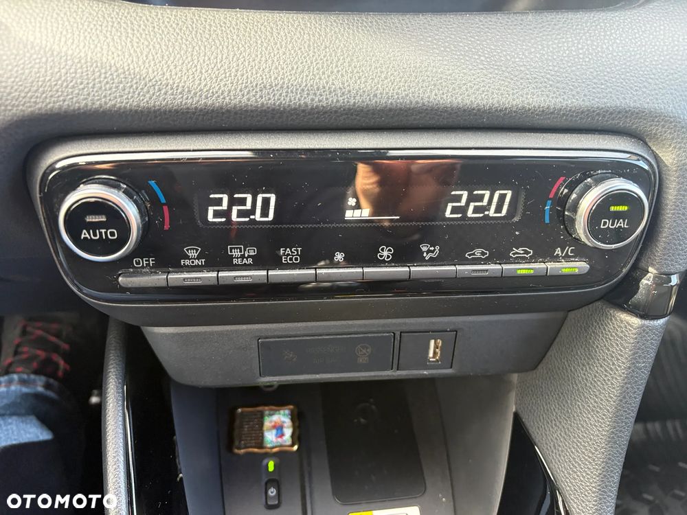 Toyota Yaris 1.5 Executive - 11