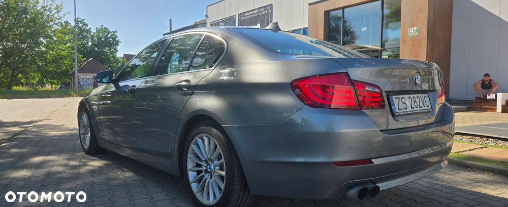 BMW Seria 5 520d - 5