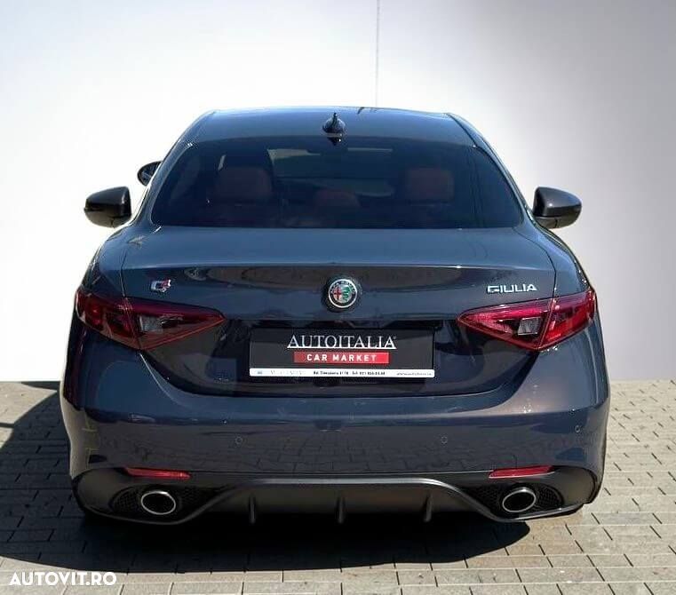Alfa Romeo Giulia 2.0 Turbo AWD AT8 Veloce - 6