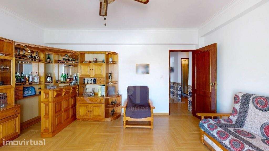 T3 na Arroja com arrecadação e varanda - Viva com espaço, conforto e p - Grande imagem: 2/34