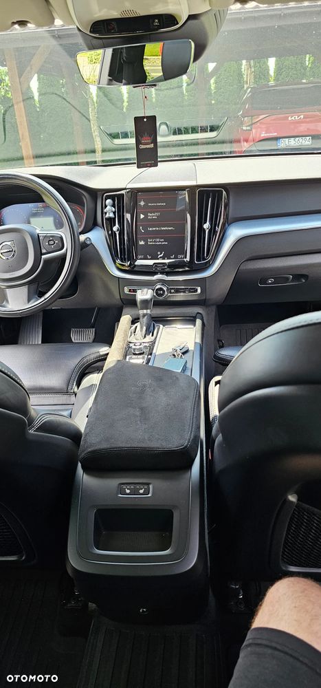 Volvo XC 60 D4 Geartronic Momentum Pro - 10