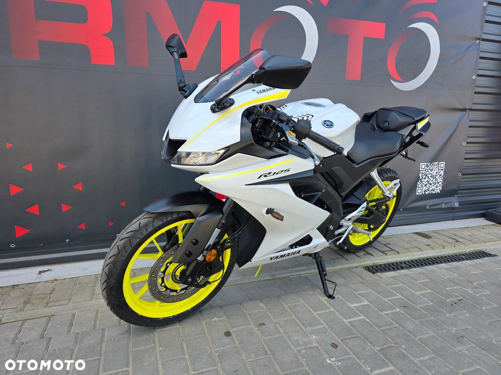 Yamaha YZF - 15