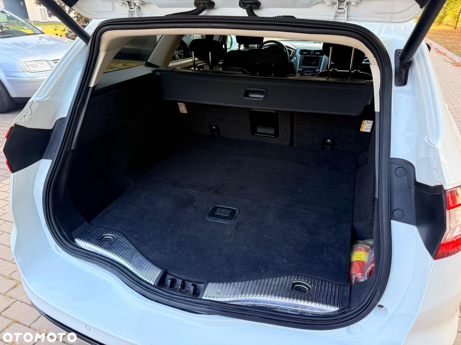 Ford Mondeo 2.0 EcoBlue Titanium - 12