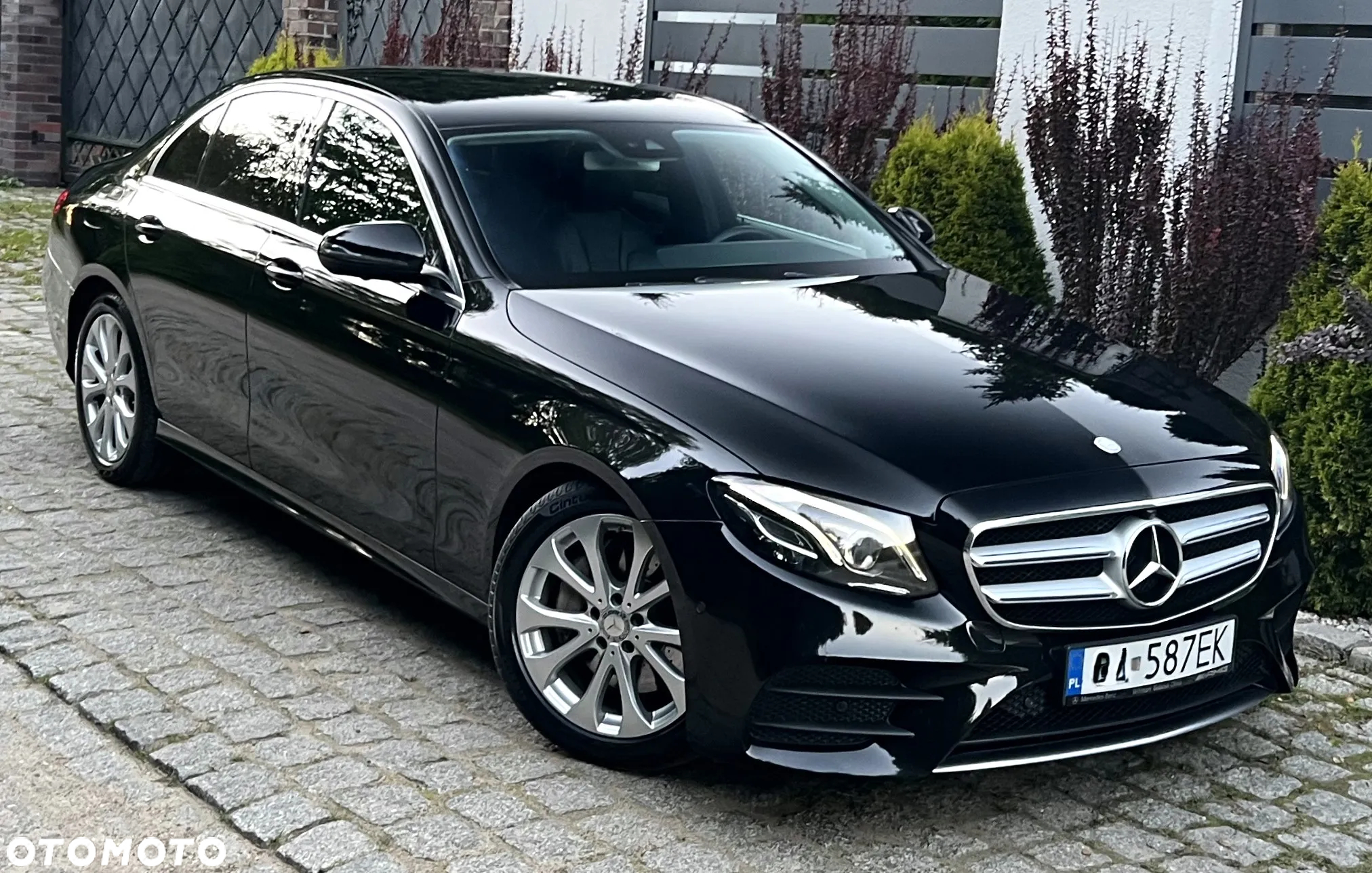 Mercedes-Benz Klasa E 220 d Business Edition 9G-TRONIC - 3