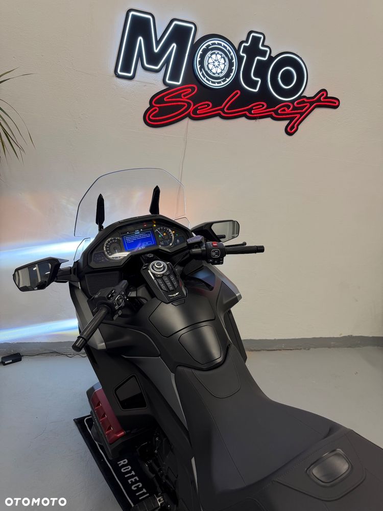 Honda GL - 28