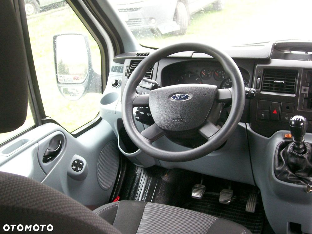 Ford Transit - 17