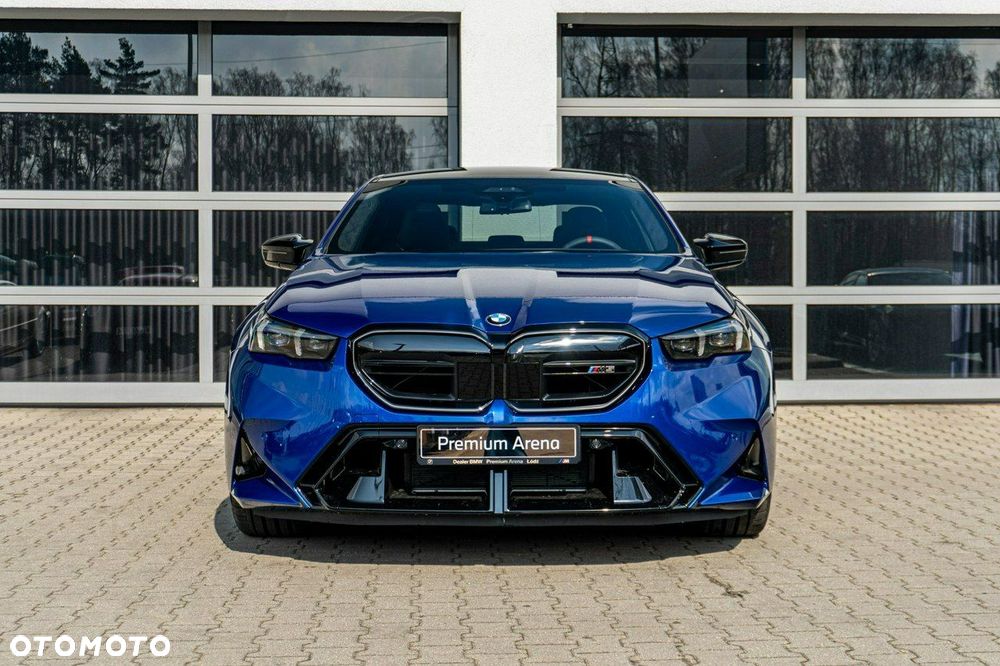BMW M5 xDrive - 5