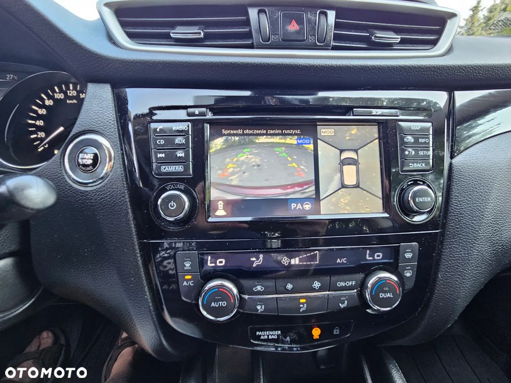 Nissan Qashqai 1.6 DCi Tekna Xtronic - 18
