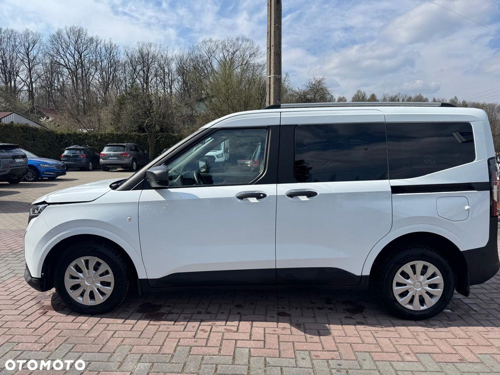 Ford Tourneo Courier 1.5 TDCi S&S Ambiente - 8