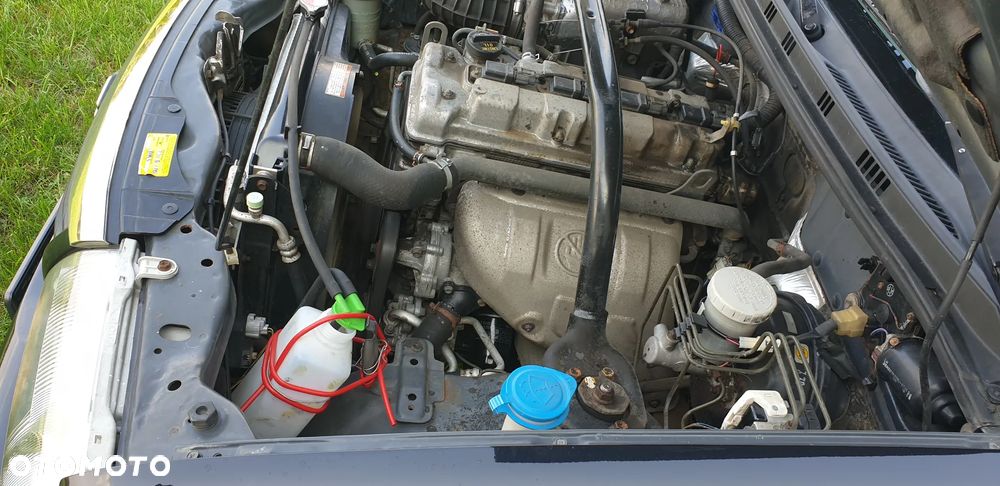 Suzuki Grand Vitara 2.0 - 32