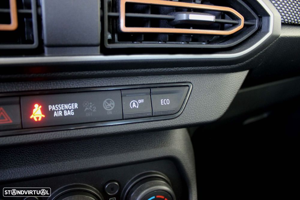 Dacia Sandero 1.0 TCe Stepway Essential - 32